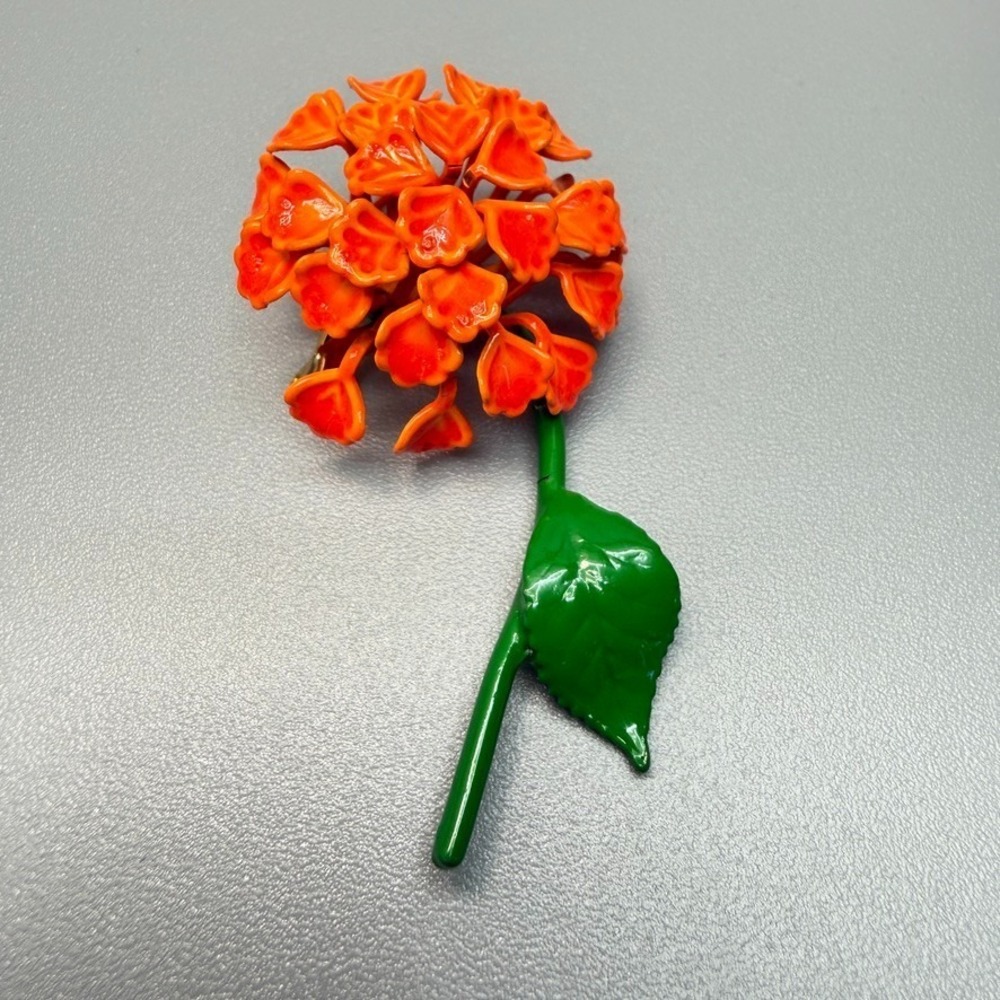VTG Enamel Flower Brooch Bright Orange Green Stem Leaf Hydrangea Spring Summer